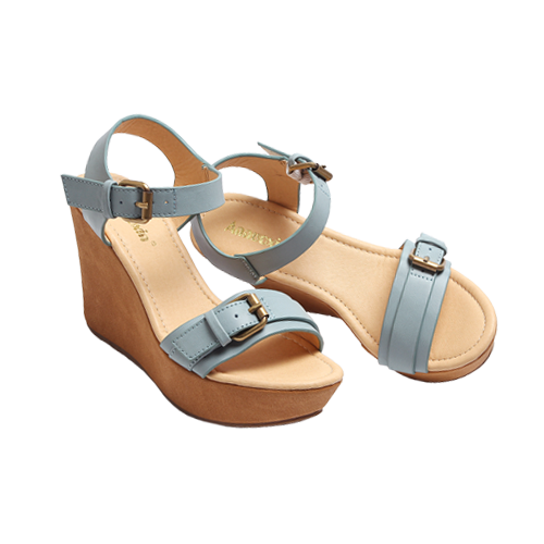 ملابس نسائية